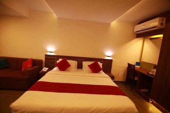 Silver Storm Resort Athirappilly Exterior foto